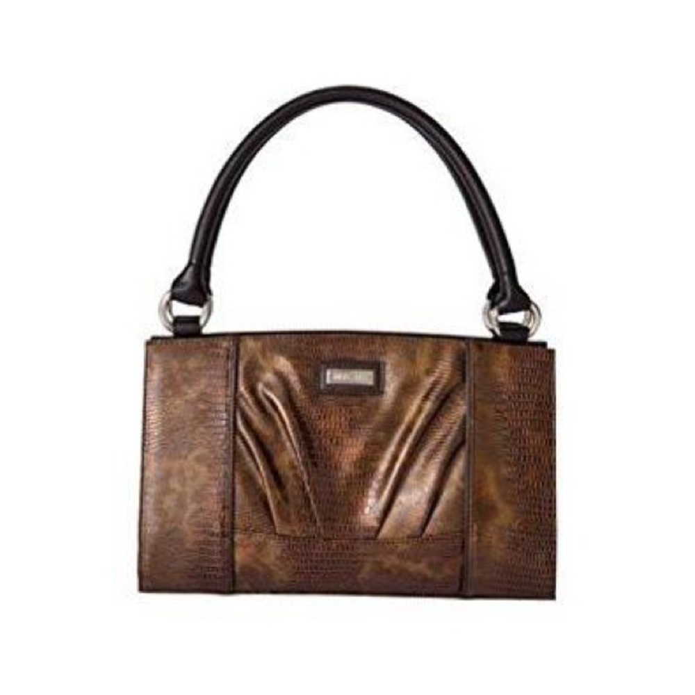 MICHE NWT “VICKY” CLASSIC SHELL!